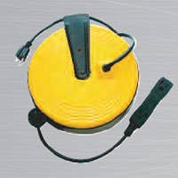 HEAVY DUTY RETRACTABLE REEL, 30', 3 OUTLETS, W/LED POWER INDICATOR HEAVY DUTY RETRACTABLE REEL, 30', 3 OUTLETS, W/LED POWER INDICATOR